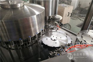 全自動小型瓶裝飲用水三合一灌裝機價格,產品報價
